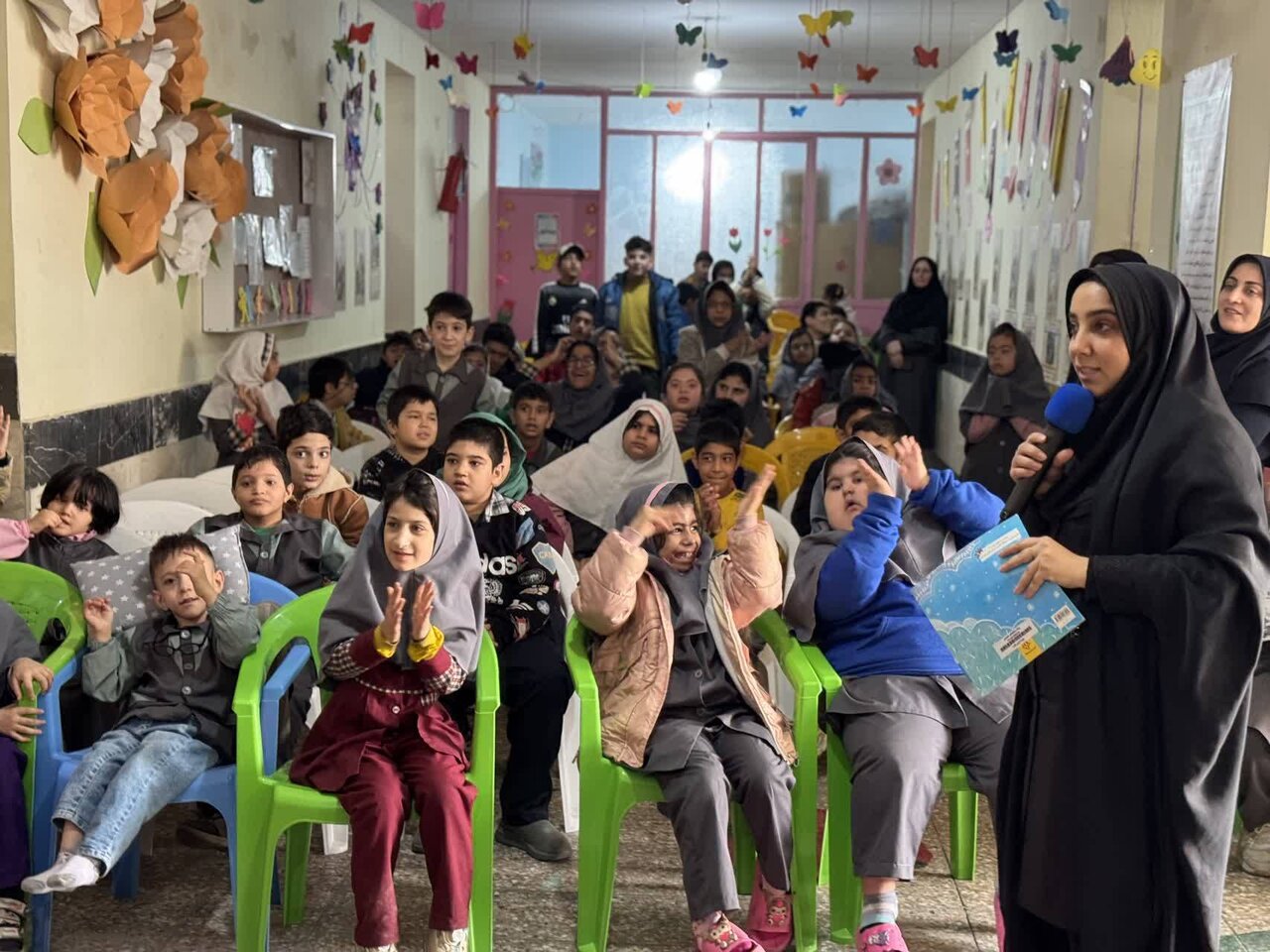 کتابخانههای عمومی ملارد پایگاه تبیین انقلاب اسلامی شدند