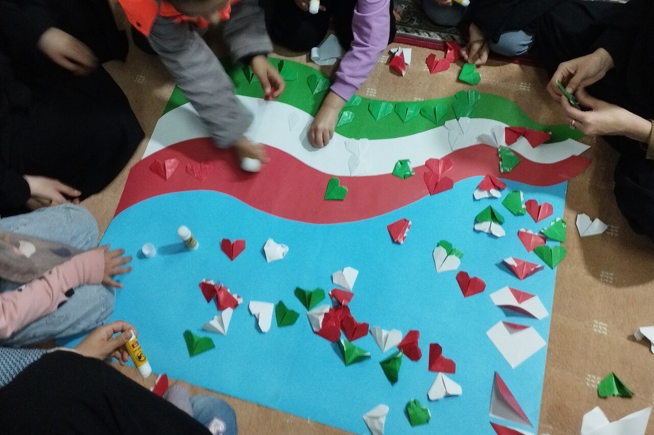 از حکایت سعدی تا پرچم ایران: برنامه‌های دهه‌فجر در کتابخانه‌های بردسکن، گناباد و  شهرستان جغتای