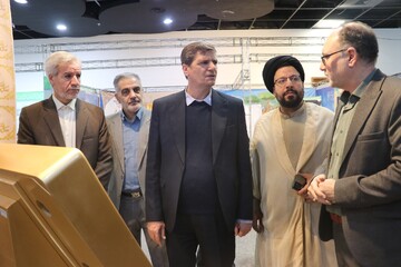 دومین روز غرفه اداره کل کتابخانه‌های عمومی استان خراسان رضوی در نمایشگاه قرآن و عترت مشهد مقدس