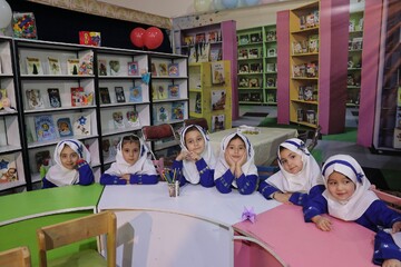 دومین روز غرفه اداره کل کتابخانه‌های عمومی استان خراسان رضوی در نمایشگاه قرآن و عترت مشهد مقدس