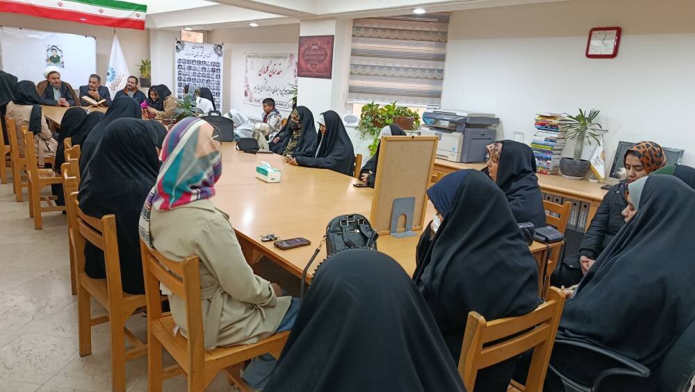 برگزاری ویژهبرنامه «روایت مادری» در کتابخانه کوثر خرمدره