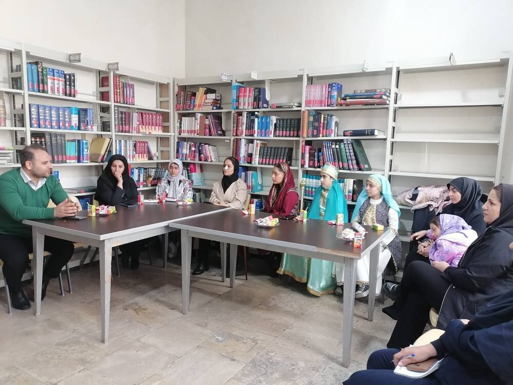 کتابخانه‌های  عمومی شهرقدس با برنامه‌های فرهنگی دهه فجر، میزبان کودکان و نوجوانان شدند