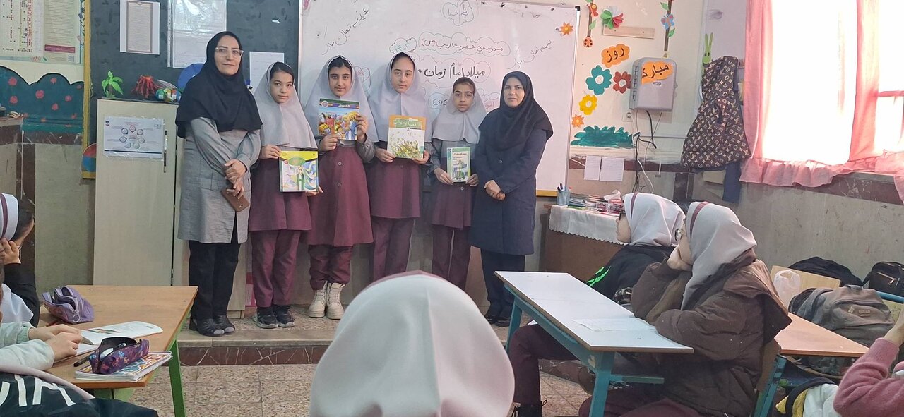 کتابخانههای عمومی شهرقدس با برنامههای فرهنگی دهه فجر، میزبان کودکان و نوجوانان شدند