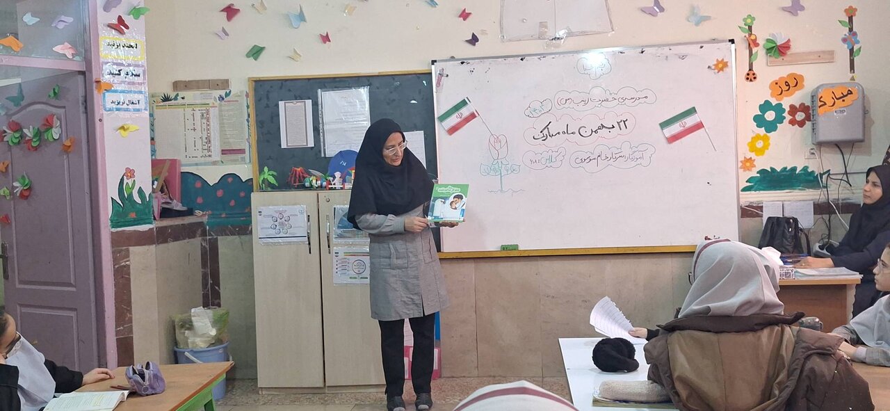 کتابخانههای عمومی شهرقدس با برنامههای فرهنگی دهه فجر، میزبان کودکان و نوجوانان شدند