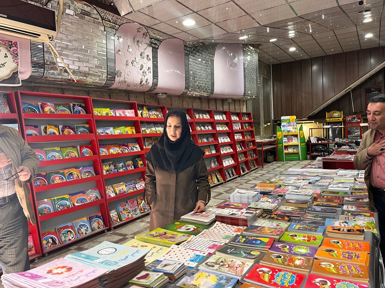 باغ کتاب قزوین