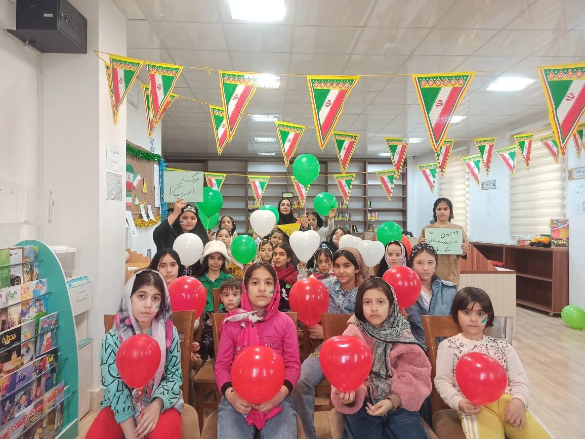 روایت انقلاب با کتاب در کتابخانه های عمومی ورامین