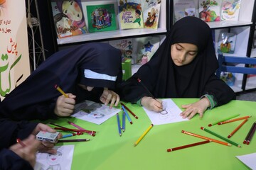 سومین روز غرفه اداره‌کل کتابخانه‌های عمومی خراسان رضوی در نمایشگاه قرآن و عترت مشهد