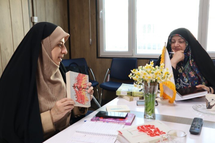 کتابخوانی بانوان