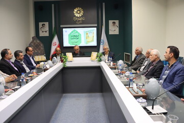 آیین رونمایی از کتاب " تاریخ وقف در شهرستان یزد" در کتابخانه مرکزی یزد برگزار شد