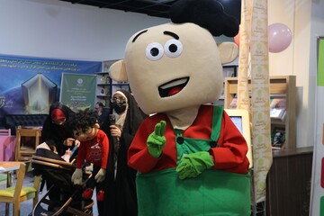 چهارمین روز غرفه اداره کل کتابخانه‌های عمومی خراسان‌رضوی در نمایشگاه قرآن و عترت مشهد