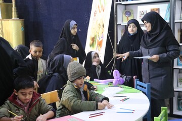 چهارمین روز غرفه اداره کل کتابخانه‌های عمومی خراسان‌رضوی در نمایشگاه قرآن و عترت مشهد