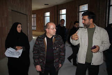 بازدید مدیرکل کتابخانه‌های عمومی استان زنجان از پروژه کتابخانه مرکزی اراک