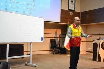 دوره آموزشی اطفای حریق با حضور کارکنان کتابخانه‌های عمومی استان کرمانشاه