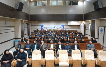 دوره آموزشی اطفای حریق با حضور کارکنان کتابخانه‌های عمومی استان کرمانشاه