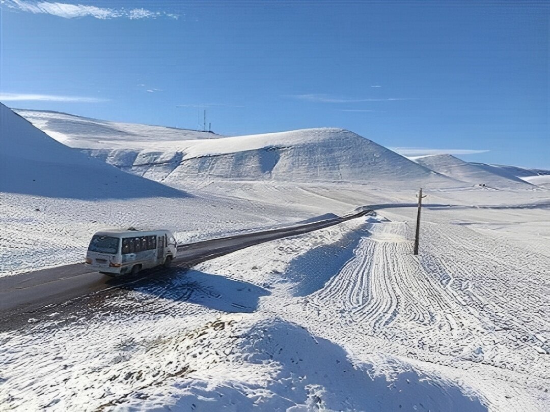 صحبتها و قصههای تلخ و شیرین کتابخانه سیار نور بیلهسوار