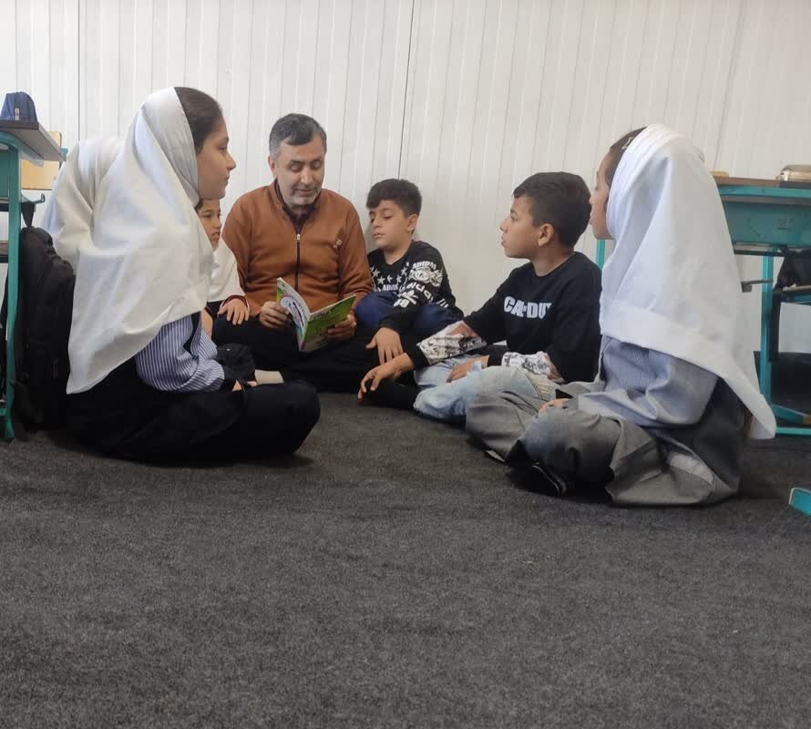 صحبتها و قصههای تلخ و شیرین کتابخانه سیار نور بیلهسوار