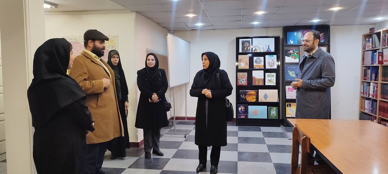 نشست تبادل‌نظر درباره مسائل نوجوانان در حوزه کتابخانه‌های عمومی در تهران برگزار شد