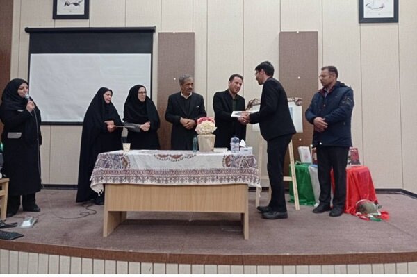 برگزاری ۳۶۰ رویدادهای کتابمحور در کتابخانههای چهارمحال و بختیاری به مناسبت دهه مبارک فجر