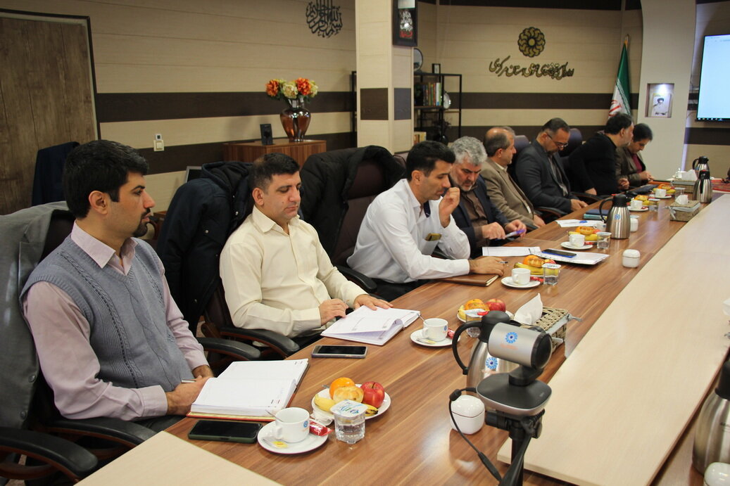 آخرین جلسه شورای اداری کتابخانههای عمومی استان مرکزی در سال ۱۴۰۴ برگزار شد