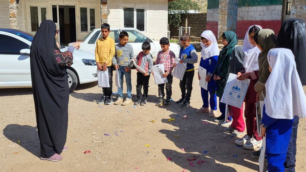 دبستان عالیآباد؛ با پیوند کتاب، مسجد و مدرسه روز شاد فرهنگی را تجربه کرد