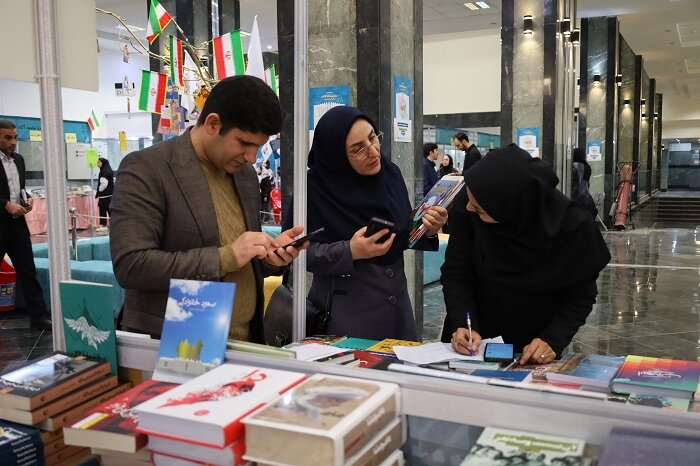 پنجمین جلسه شورای اداری ادارات کتابخانه‌های عمومی آذربایجان‌غربی برگزار شد