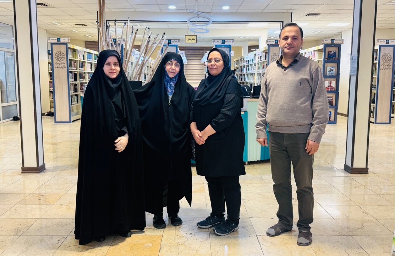 نشست دیدار با کلر ژوبرت، نویسنده محبوب کودکان در کتابخانه عمومی بابا طاهر شهر تهران