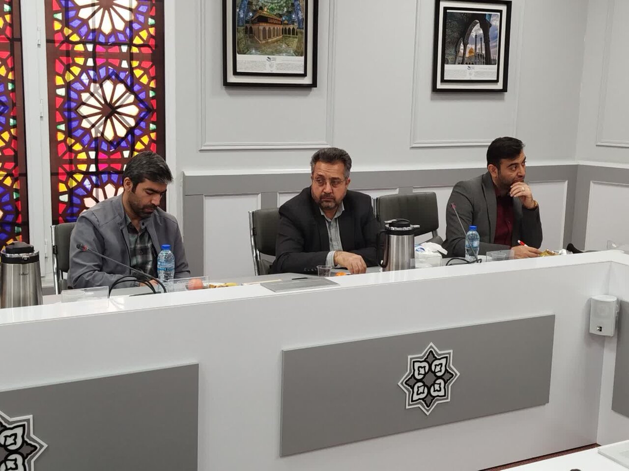 میزگرد تاب‌آوری و آسیب‌پذیری کتابخانه‌ها در قم برگزار شد