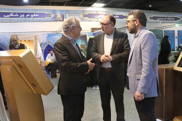 غرفه اداره‌کل کتابخانه‎های عمومی استان خراسان رضوی در اختتامییه نمایشگاه قرآن و عترت مشهد