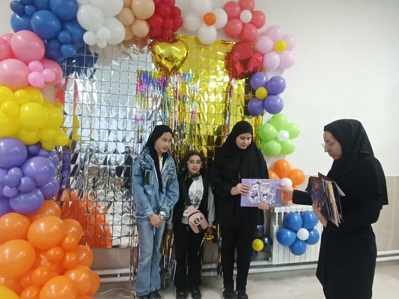 درخشش فرهنگ و کتاب در کتابخانه عمومی بعثت وزوان شهرستان شاهینشهر و میمه