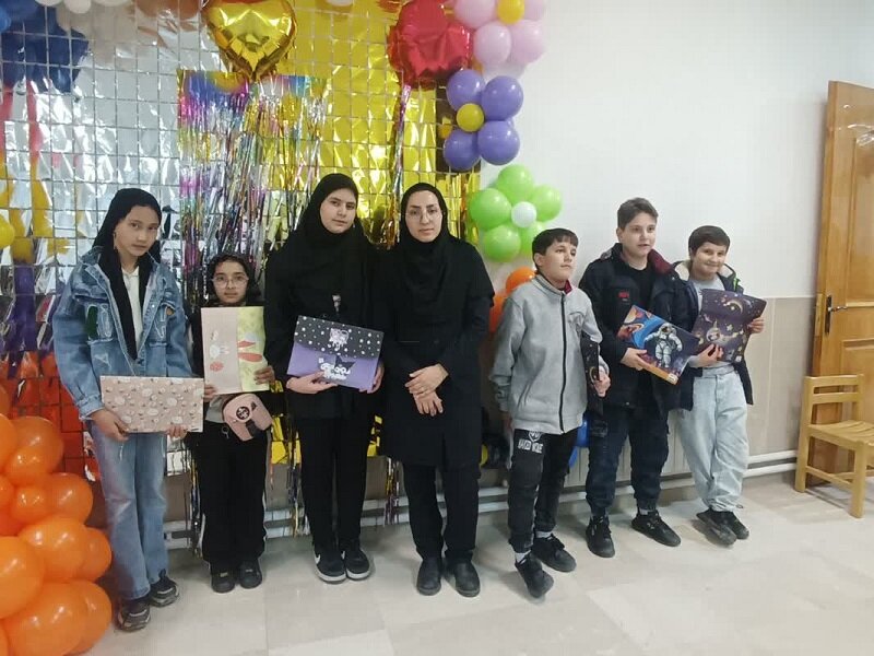 درخشش فرهنگ و کتاب در کتابخانه عمومی بعثت وزوان شهرستان شاهینشهر و میمه
