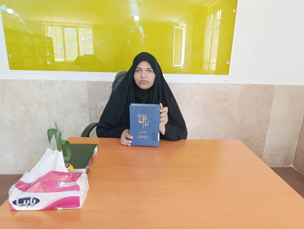 از ختم قرآن در کتابخانه سید احمد خمینی (ره) تا معرفی کتاب امام علی (ع) در ایسین