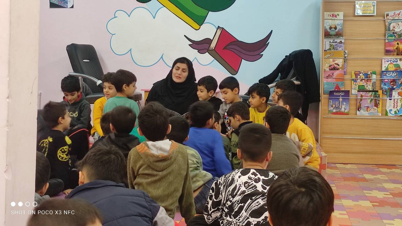 انس با قرآن و کتاب در کتابخانههای عمومی استان کرمانشاه