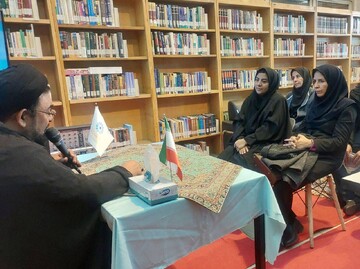 فعالیت های غرفه نهاد کتابخانه های عمومی کشور در سه شب نخست نمایشگاه بین المللی قرآن کریم