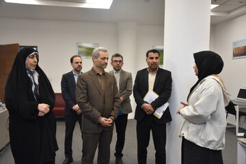 بازدید اعضاءانجمن کتابخانه‌های عمومی استان خراسان رضوی از کتابخانه مرکزی امام خمینی (قدس‌سره) مشهد
