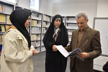 بازدید اعضاءانجمن کتابخانه‌های عمومی استان خراسان رضوی از کتابخانه مرکزی امام خمینی (قدس‌سره) مشهد