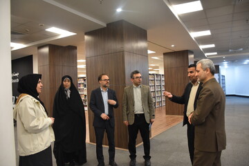 بازدید اعضاءانجمن کتابخانه‌های عمومی استان خراسان رضوی از کتابخانه مرکزی امام خمینی (قدس‌سره) مشهد