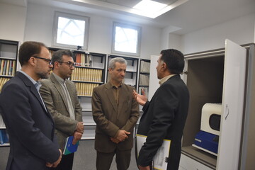 بازدید اعضاءانجمن کتابخانه‌های عمومی استان خراسان رضوی از کتابخانه مرکزی امام خمینی (قدس‌سره) مشهد