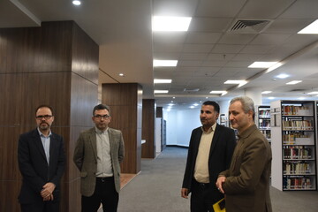 بازدید اعضاءانجمن کتابخانه‌های عمومی استان خراسان رضوی از کتابخانه مرکزی امام خمینی (قدس‌سره) مشهد