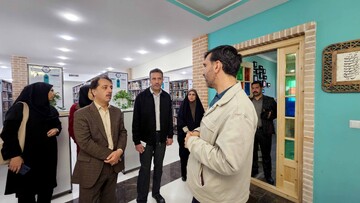 دیدار مدیران شهری زنجان از کتابخانه‌ها