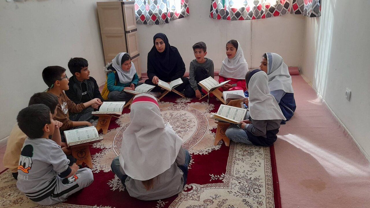 کتابخانه‌های کرمانشاه، میزبان محافل و نمایشگاه‌ها شدند