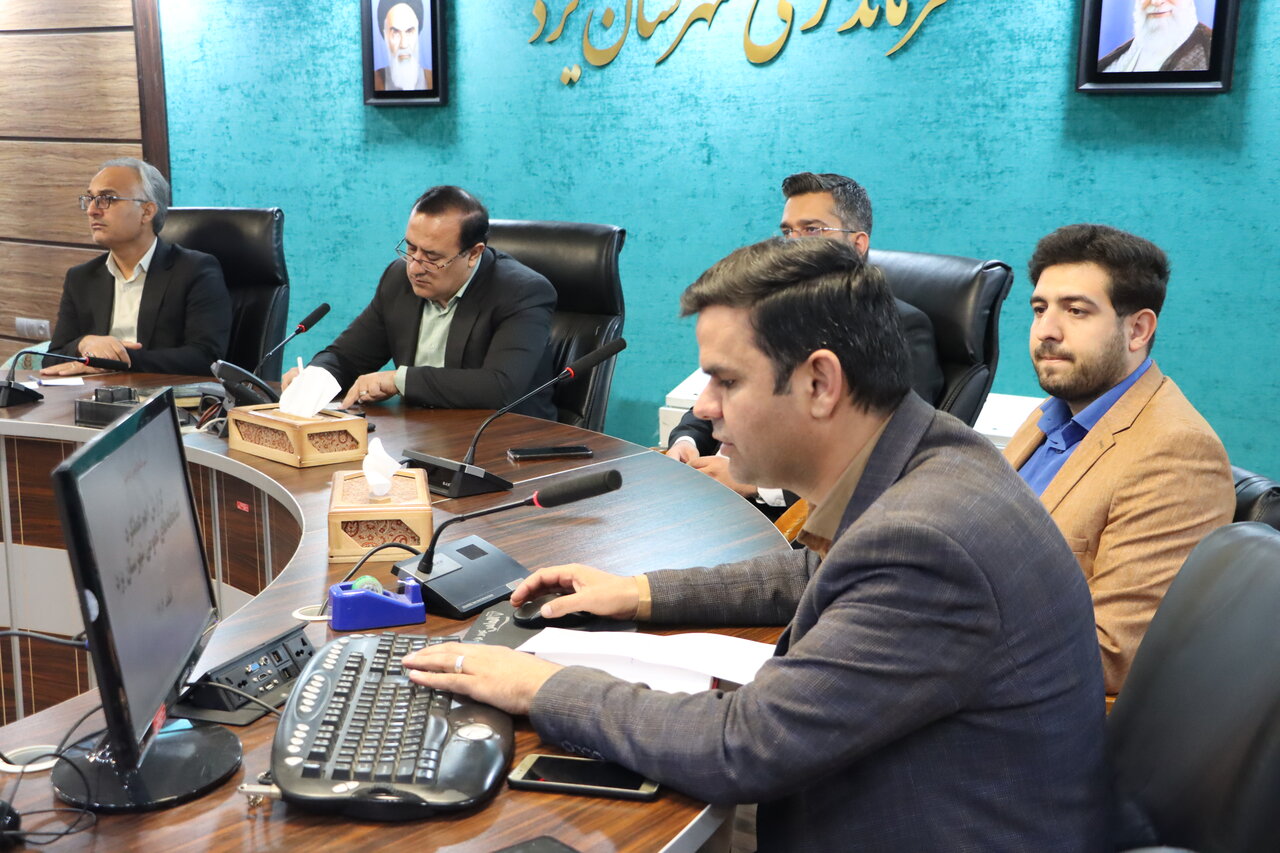 برگزاری جلسه انجمن کتابخانههای عمومی شهرستان یزد؛ پیگیری مصوبات و برنامههای توسعهای