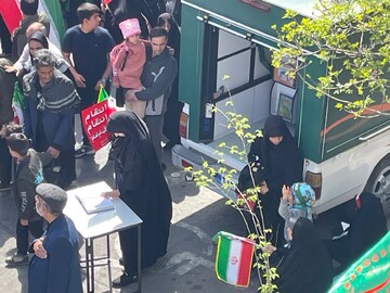 حضور پرشور کارکنان و کتابداران کتابخانه‌های عمومی یزد در راهپیمایی روز جهانی قدس