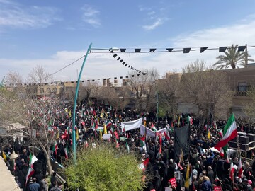 حضور پرشور کارکنان و کتابداران کتابخانه‌های عمومی یزد در راهپیمایی روز جهانی قدس