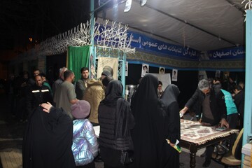 گزارش تصویری از سفره کرامت امام حسن (ع) و یادبود رهبر شهید انقلاب در ماه مبارک رمضان
