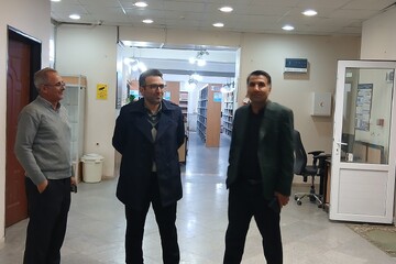 بازدید سرپرست اداره کل کتابخانه‌های عمومی خراسان‌رضوی از کتابخانه‌های عمومی شهرستان مشهد