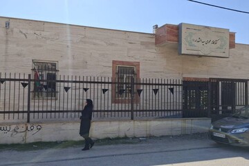 در سوگ قائد امت، کتابخانه های کرمانشاه سیاهپوش شد