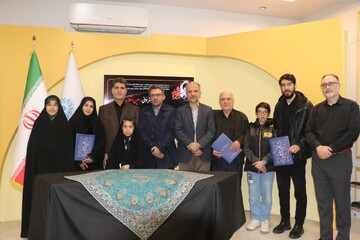 طنين «امین انقلاب» در خراسان رضوی؛ محفل شعرخوانی شاعران خراسانی در رثای قائد امت