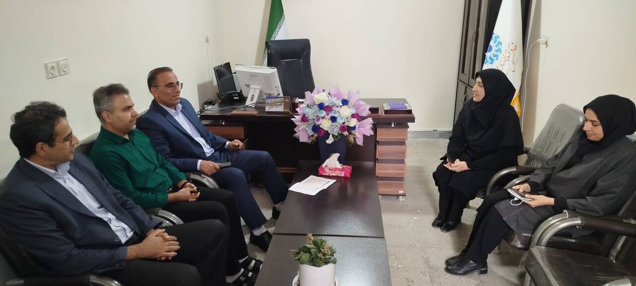 دیدار مدیرکل دفتر امور شهری و شوراها با مدیرکل کتابخانه‌های عمومی لرستان