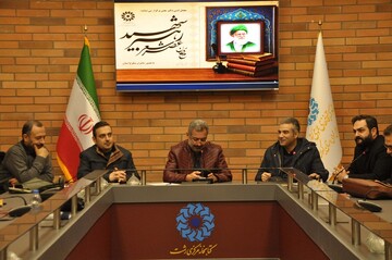 محفل ادبی «عصر شعر رهبر شهید»