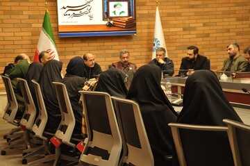محفل ادبی «عصر شعر رهبر شهید»